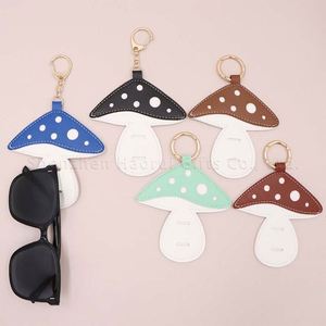 <b>Cute</b> Eyeglasses Holder PU Leather Mushroom <b>Sunglasses</b> Clip Portable Glasses Hanger for Handbags - Product Image 3