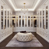 Design intemporel, dressing de luxe sur mesure avec coiffeuse, meubles de chambre à coucher, porte en verre, armoire encastrée a