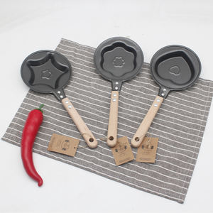 Mini sartén antiadherente de huevos en forma de corazón Diseño clásico para la preparación de pasteles de desayuno y tortillas - Product Image 3