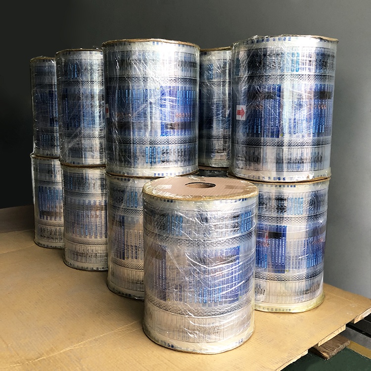 Custom Printing Roll Film Flexible Hardware Accessories Packaging Roll Stock Puncture-resistant Function Laminating Film Roll