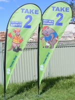 Schnelle Lieferung 10ft Flying Teardrop Flag Banner für Werbung Promotion Feather Flag Brands Big Opening