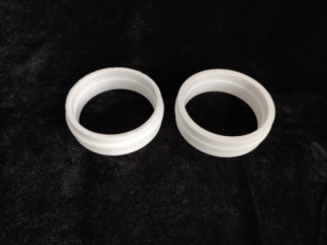 قطع هيكلية خزفية مخصصة من الألومينا بنسبة 75%/95%/99% وقطع معدنية خزفية من ييك - Product Image 1