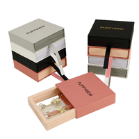 Boîte à bijoux en carton avec logo personnalisé Boîte à bijoux en papier à tiroir coulissant pour collier en mousse noire pour l'emballage de bijoux