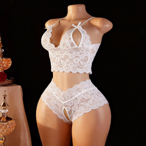 Conjunto de Pijama de Dos Piezas con Encaje Floral, Estilo Europeo Americano, Sexy y Atractivo, con Escote en V y Abertura en la Entrepierna, para Mujer - Product Image 2