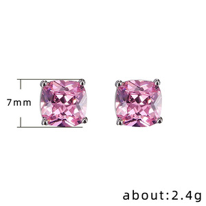Orecchini a perno quadrati con zirconi freschi, gioielli versatili per l'uso quotidiano da donna - Product Image 3
