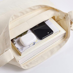 Bolso de lona grande beige personalizado para mujer, tipo bandolera, de algodón, para compras, viajes, con asa y para llevar al hombro - Product Image 3