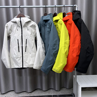 Chaqueta de carcasa blanda personalizada para hombre, impermeable, a prueba de viento, transpirable, Rip-Stop, tejido ecológico de poliéster/nailon, apto para exteriores