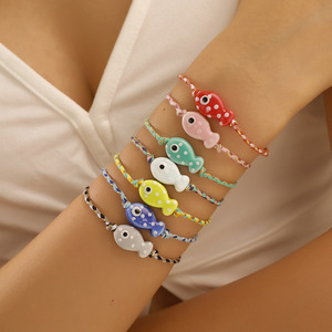 Collier de perles colorées pour femmes, style japonais, forme d'animal, breloque poisson tropical, bijoux de fête - Product Image 2