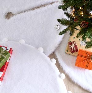 High Quality Christmas Tree <strong>Skirt</strong> 48 Inch White Faux <strong>Fur</strong> Snowy Plush Velvet Customized Logo Christmas Holiday Tree Decorations - Product Image 6