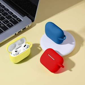 Piel de silicona protectora completa a prueba de golpes para <span class=keywords><strong>iPhone</strong></span> para <span class=keywords><strong>AirPods</strong></span> Pro 2 Funda compatible <span class=keywords><strong>con</strong></span> mosquetón rojo visible LED - Product Image 6