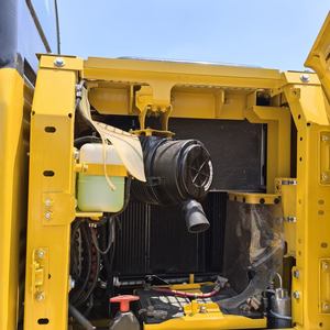 Excavadora Usada de 13 Toneladas de Marca Japonesa con Pocas Horas de Trabajo, Excavadora de Cadenas Komatsu PC130 con Motor y Bomba en Venta - Product Image 3