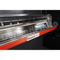 Mesin Tekuk Plat Baja Karbon Hidrolik CNC Servo Otomatis Durmark Aluminium 200T 4000mm WE67K Tersinkronisasi dengan Sistem Kontrol DA41