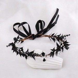 Serre-tête de mariée fait main style baroque rétro noir avec guirlande de cristaux, feuilles artificielles et rubans – Couronne de mariage - Product Image 2