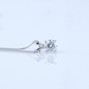 Collier pendentif en argent sterling 925 de forme ronde de style nouveau pour femmes - Product Image 4