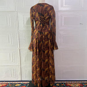 Robe longue de luxe en polyester pour femmes musulmanes, ornée de fleurs et de sequins, coupe ample, élégante pour les fêtes, avec ceinture à nouer, respirante et modeste - Product Image 5