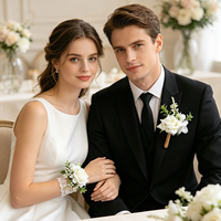 Set Korsase Pergelangan Tangan & Bros Bunga Pengantin Baru, Mawar Buatan Putih, Gelang Renda, Bros Pengantin Pria, Aksesoris Bunga Pengiring Pengantin