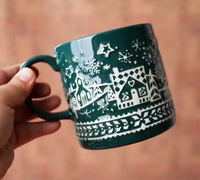 Fabricant vente en gros de tasses en céramique fantaisie gaufrée tasses en porcelaine personnalisables tasse de Noël en céramique imprimée