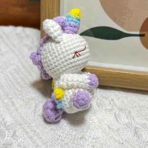 Porte-clés <span class=keywords><strong>licorne</strong></span> amigurumi au crochet fait main, mini poupée tricotée mignonne, <span class=keywords><strong>jouet</strong></span> en peluche pour pendentif de sac, cadeau d'anniversaire pour enfants - Product Image 4