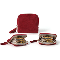 Pochette à bijoux portable rouge avec fermeture éclair et pompon, logo en relief, fournie par l'usine, pour ranger colliers, bagues, montres, clés, sac à bijoux