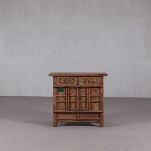 Mobile Intagliato in Legno di Olmo Antico dall'Era della Repubblica Cinese - Mobile Invecchiato e Patinato - Credenza Laterale in Stile Zen per Camera degli Ospiti - Product Image 1