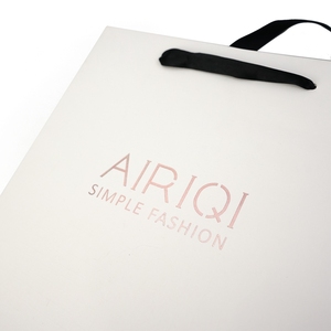 Logotipo personalizado <span class=keywords><strong>de</strong></span> papel blanco <span class=keywords><strong>de</strong></span> la tarjeta <span class=keywords><strong>bolsa</strong></span> personalizar bolsas <span class=keywords><strong>de</strong></span> embalaje <span class=keywords><strong>de</strong></span> impresión joyería bolsas papel envasado - Product Image 2