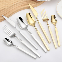 Ensemble de couteaux, fourchettes et cuillères haut de gamme en acier inoxydable 304, manches carrés solides, finition martelée, design nordique/minimaliste pour les mariages