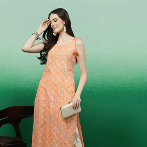 Kurta Rama Kurtis au design attrayant pour femme, classique, pour le bureau ou les occasions décontractées, en coton pur imprimé, couleur pêche, coupe droite. - Product Image 1