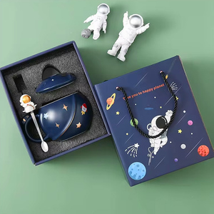 New Arrival High Capacity Ceramic Mug Custom Cups Mugs Set Gift Box Father's Day Gift Cartoon Astronaut Ceramic Mug Planet Cup