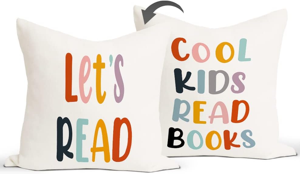 Les enfants cool lisent des livres