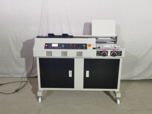 Machine de reliure de livres automatique à colle thermofusible format A4, colle latérale 60M pour travaux électrifiés - Product Image 3