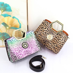 Ladysky אופנה 2025 אופנה נמר עבור נשים טיפול מיוחד נשים ידית מיוחדת לנשים תיק כתף נשים הדפסה תיק יד נקבה - Product Image 5