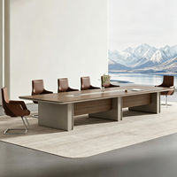 Ensemble table et chaises de conférence modernes épaissies, grand bureau rectangulaire pour réunions, formations et négociations