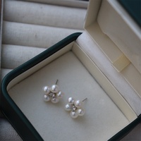 Anting-anting bunga mutiara air tawar alami putih manis untuk anak perempuan, perak sterling S925 baru, mutiara kualitas AAAA/AAAG, ukuran 5-6mm