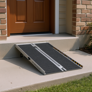 Rampa portátil de aluminio para silla de ruedas de 2 pies, capacidad de 800 lb, rampa plegable antideslizante para acceso de scooter de movilidad en el hogar - Product Image 2