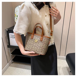 Bolso versátil de un solo hombro para mujer, producto superior más vendido, bolso de hombro tipo cubo de lujo con estampado a la moda para mujer - Product Image 3