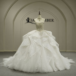 Robe de mariée bouffante pour femme, modèle GT26035, avec col bateau, volants, sequins, appliques en dentelle et cristaux, traîne chapelle - Product Image 1