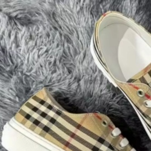Chaussures en toile rayées de style universitaire, simples et élégantes, chaussures de marche décontractées et luxueuses pour hommes et femmes - Product Image 3