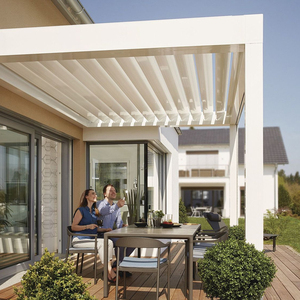 Pergola à lames orientables rétractables et empilables, idéale pour les patios, les bords de piscine et les allées, alliant fonctionnalité et design élégant. - Product Image 6