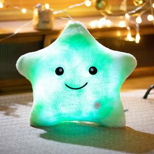 <span class=keywords><strong>Flash</strong></span> Light Hold Coloré Étoile Oreiller En Peluche Jouets Lumineux En Peluche Jouet Étoile Décoration Décoration De La Maison En Peluche Jouet - Product Image 6