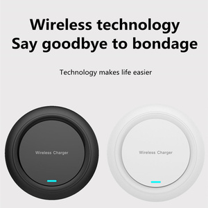 Cargador inalámbrico portátil de carga rápida de 15W Cargador de batería de la almohadilla de carga del teléfono celular <span class=keywords><strong>para</strong></span> <span class=keywords><strong>Iphone</strong></span> <span class=keywords><strong>para</strong></span> Android - Product Image 2