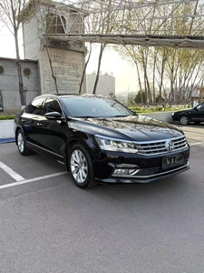 Volkswagen <span class=keywords><strong>Passat</strong></span> <span class=keywords><strong>2017</strong></span> con Guida a Sinistra, 1.8TSI 330TSI Edizione Premium, Trasmissione Automatica, Senza Incidenti - Product Image 5