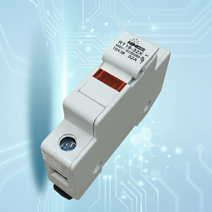 Porte-fusibles RT18-32 1P AC 690V pour fusibles 10x38mm Protection contre les courts-circuits - Product Image 3