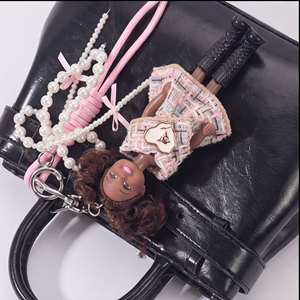 Ciondolo per Borsa a Forma di <span class=keywords><strong>Mini</strong></span> Bambola Carina con Fiocco di Perle e Nodo di Corda Rosa, Accessorio Coquette Kawaii per Borsetta - Product Image 5
