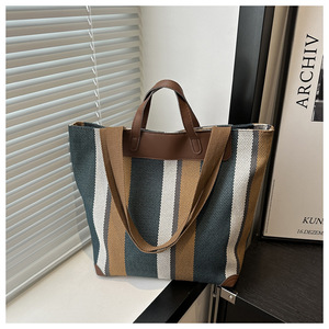 Sac fourre-tout <span class=keywords><strong>en</strong></span> nylon de haute qualité pour l'épicerie, sac à bandoulière pour femme, sac fourre-tout <span class=keywords><strong>en</strong></span> toile avec logo imprimé personnalisé - Product Image 2
