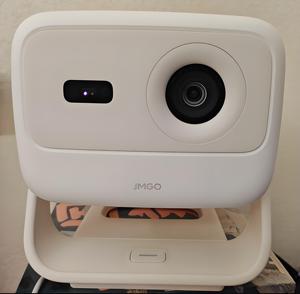 Projecteur ultra-lumineux JMGO N1Air à triple laser, projection latérale, tout-en-un, plateforme cloud algorithmique N1Air ultra-lumineux triple laser - Product Image 1