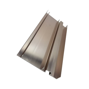 Profilé en <span class=keywords><strong>U</strong></span> en <span class=keywords><strong>aluminium</strong></span> Accessoires de décoration intérieure <span class=keywords><strong>Moulure</strong></span> de garniture en <span class=keywords><strong>aluminium</strong></span> Panneau en alliage pour décoration extérieure Matériel - Product Image 6