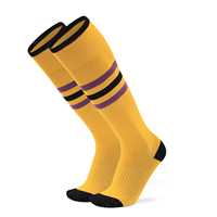 Guangzhou Chaussettes de football de couleur unie personnalisées Chaussettes de sport à jambes longues Chaussettes de football longues à adhérence élevée pour jeunes de haute qualité