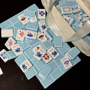 Set Mahjong di Lusso Blu Perla Trasparente Bam Bird con 160 Tessere Intagliate, Set Mahjong Personalizzato Serie Piante, Regalo - Product Image 2