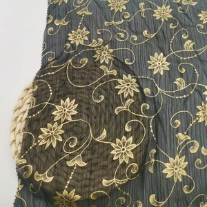 2024 thời trang Polyester dệt Hàn Quốc Hoa Crepe vàng vải tuyn hoa lớn lá hoa in kỹ thuật số vải voan cho quần áo - Product Image 3