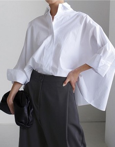 Camicia <span class=keywords><strong>a</strong></span> <span class=keywords><strong>Maniche</strong></span> Lunghe da Donna in Stile Coreano, Ampia e Comoda in Cotone Bianco, <span class=keywords><strong>con</strong></span> <span class=keywords><strong>Maniche</strong></span> <span class=keywords><strong>a</strong></span> <span class=keywords><strong>Pipistrello</strong></span>, Moda Casual - Product Image 5